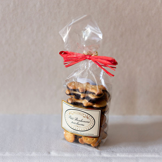 Прозрачный сахарный тростник на растительном тростнике.