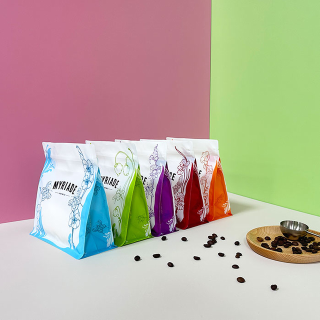 Персонализированные кофейные пакеты, пригодные для вторичной переработки