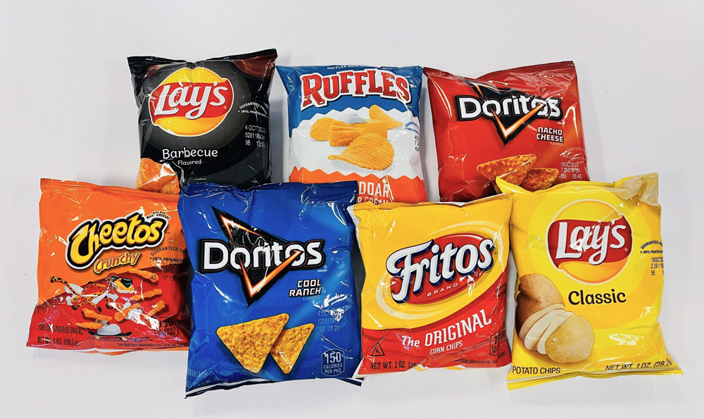 маленькие мешки с картофельными чипсами